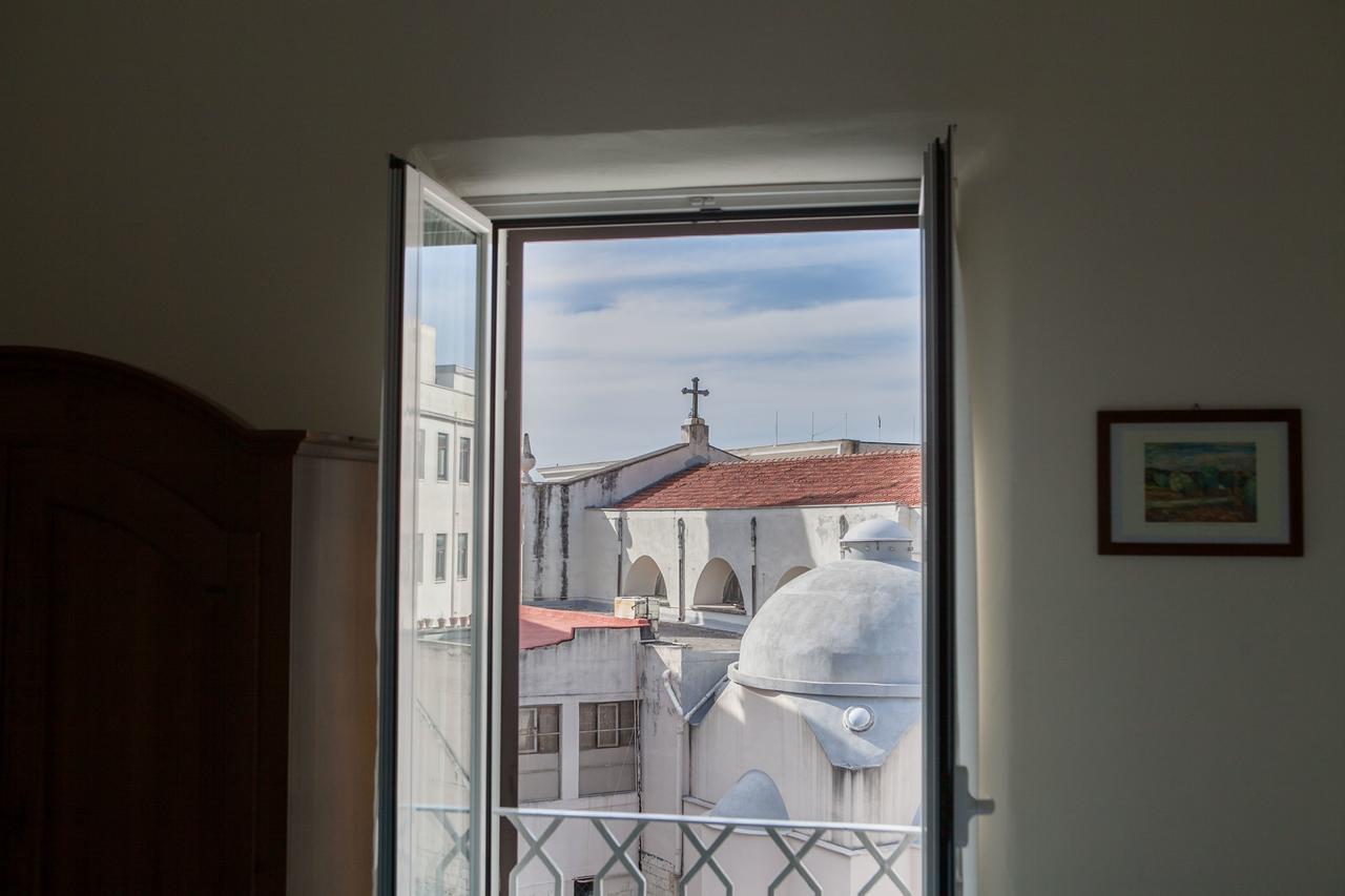 Albergo Lucy Trani Exterior foto